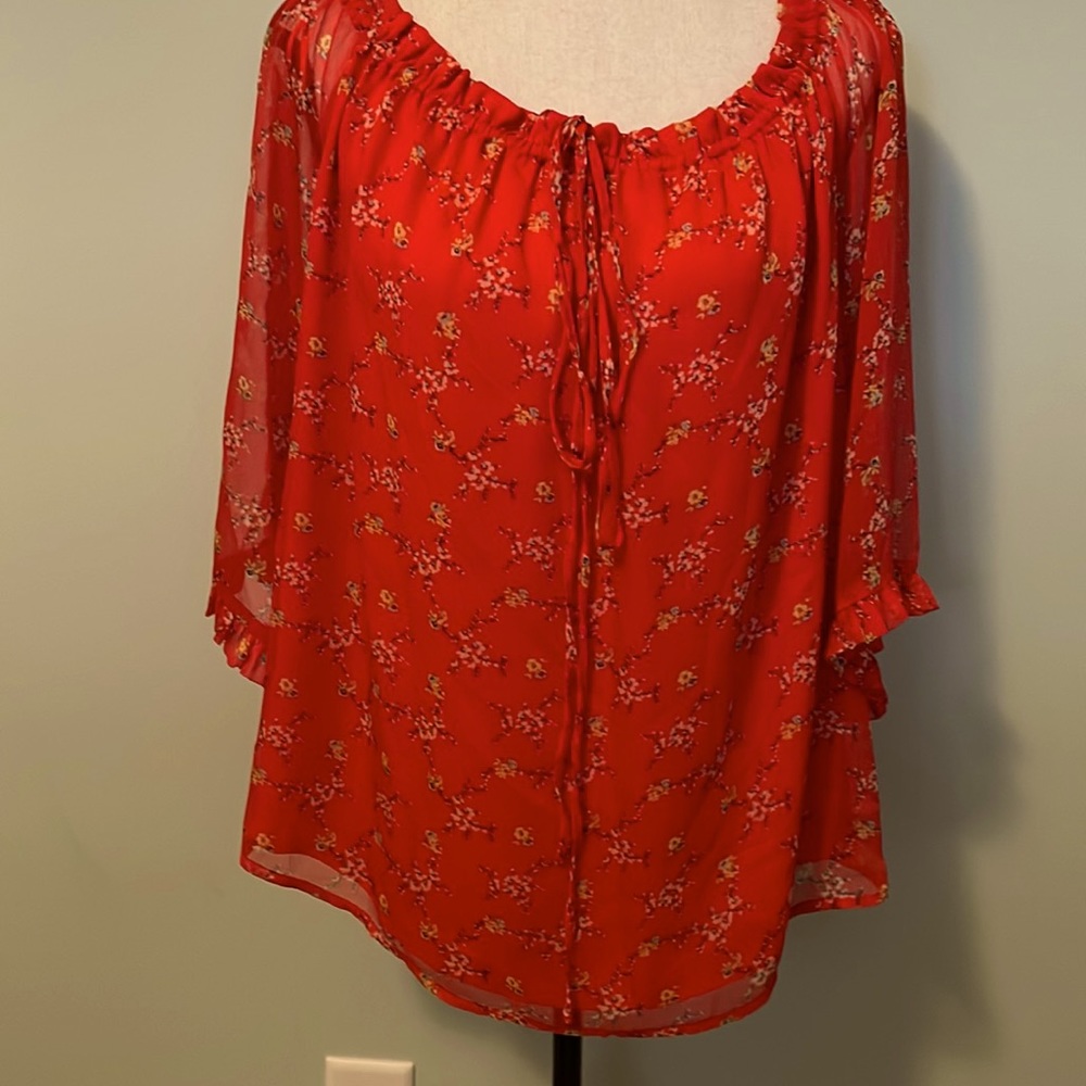 Vince Camuto NWT “Lady Bug” Peasant/Off-shoulder Top M